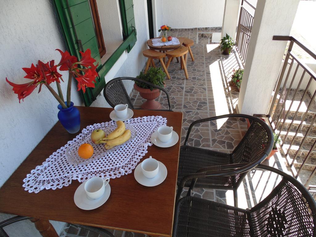 Holiday Home Paklenica Starigrad Paklenica Exterior foto