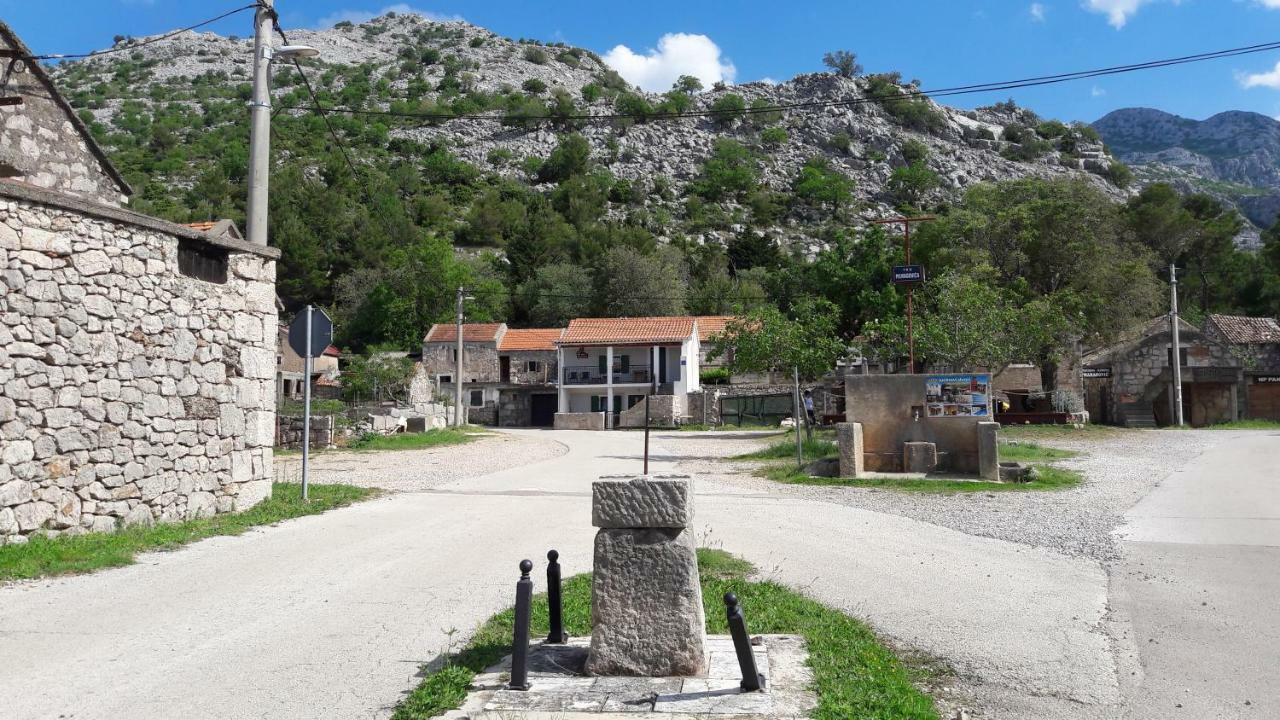 Holiday Home Paklenica Starigrad Paklenica Exterior foto